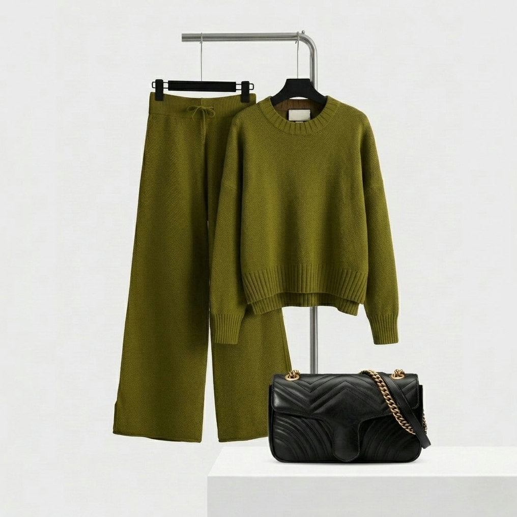 Cozy Luxe Knit Ensemble & Chain Bag